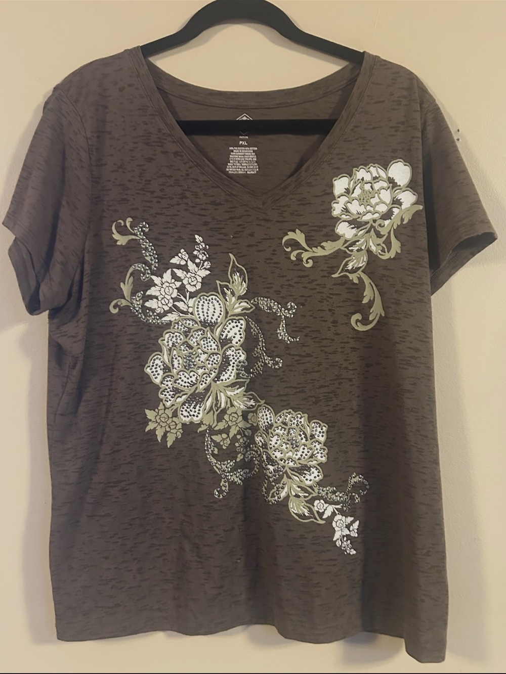 St. John’s Bay Brown Floral Embellished V-Neck Top – Petite XL
